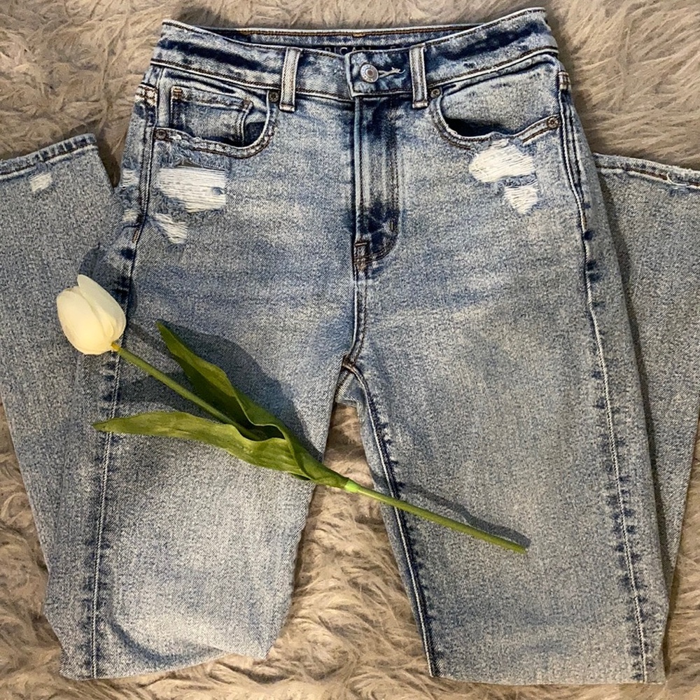 Vintage High Rise American Eagle Mom Jeans